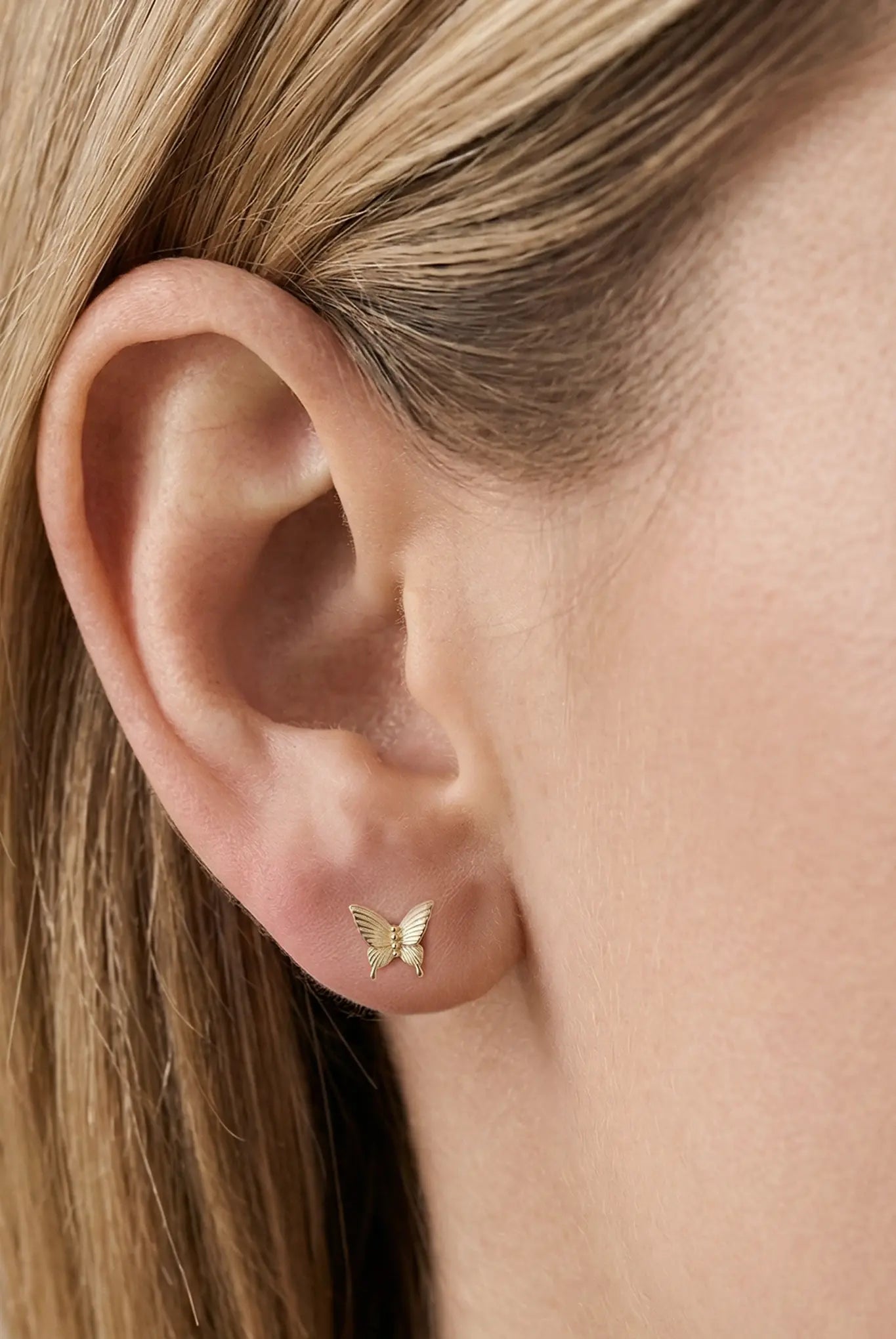 Cercei Argint Engraved Butterfly LisaConcept