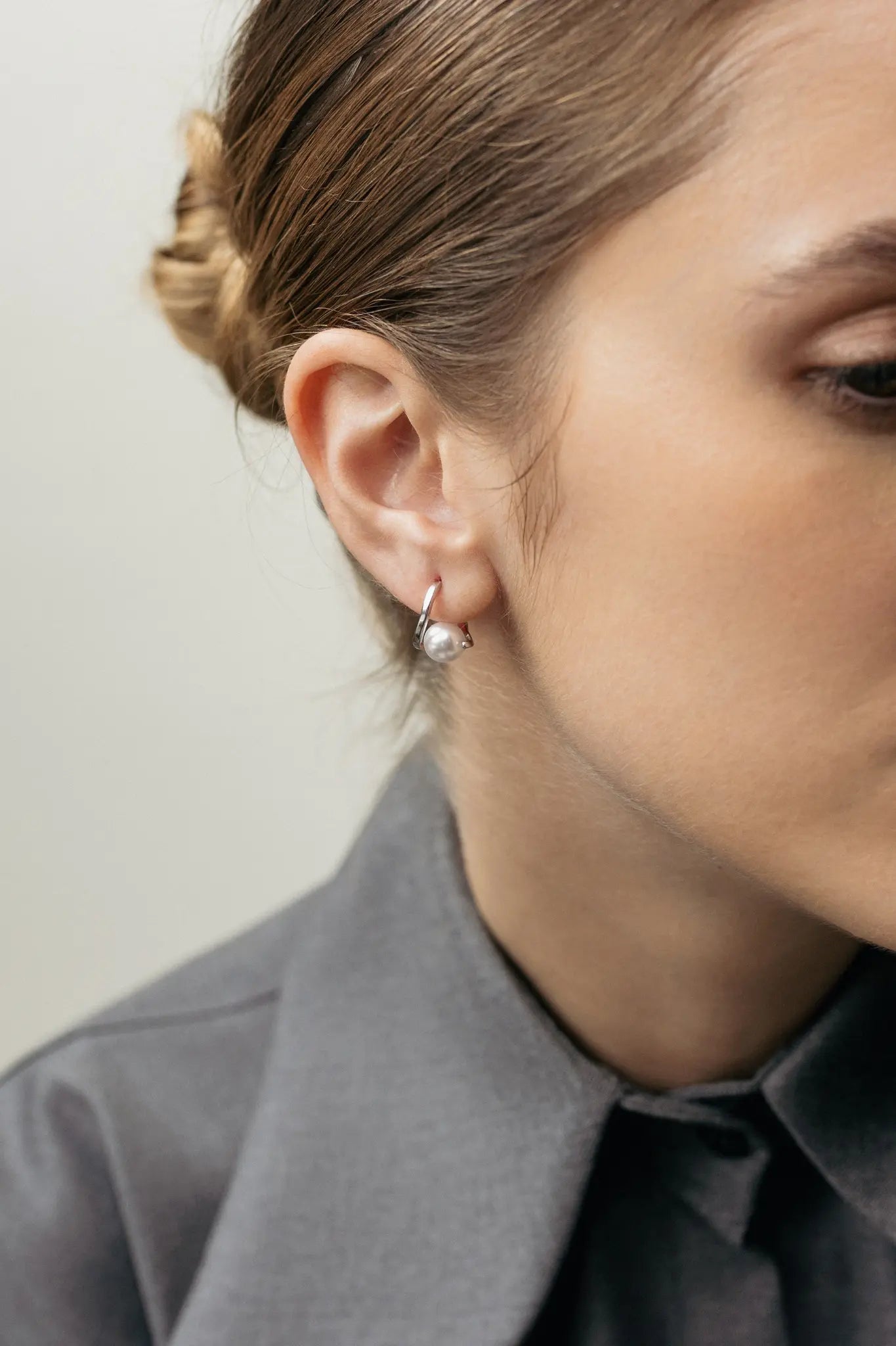 Cercei Argint Pearl Twist Lisa&Co.